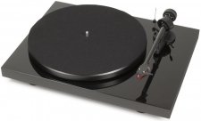 Pro-Ject Debut Carbon 2M-Red Black